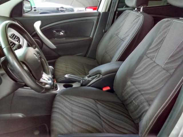 Renault Fluence 2.0 Dynamique 16V Flex 2013 - Foto 9