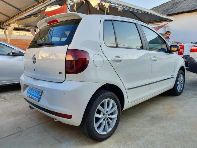 VW Fox Highline 1.6 - 2014 - Foto 4