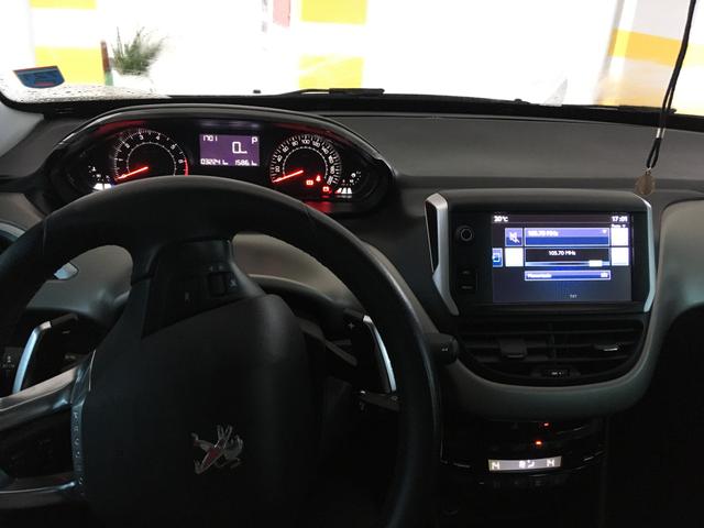 Peugeot 2008, ano 2017 - Foto 5