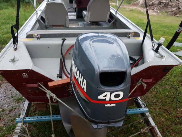 Barco Lancha 5Mts motor Yamaha 40HP com comando original