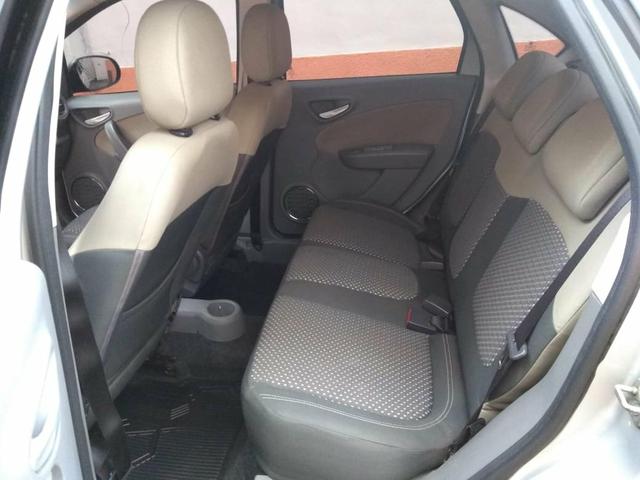 Vendo grand Siena 1.6 essence 2015 - Foto 10