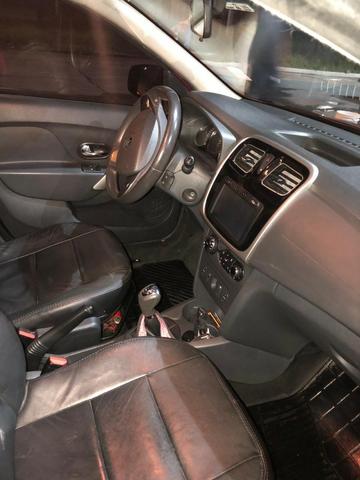 Renault Sandero - Foto 15