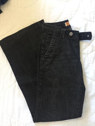 Calça flare
