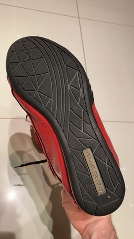 tenis corvette vermelho
