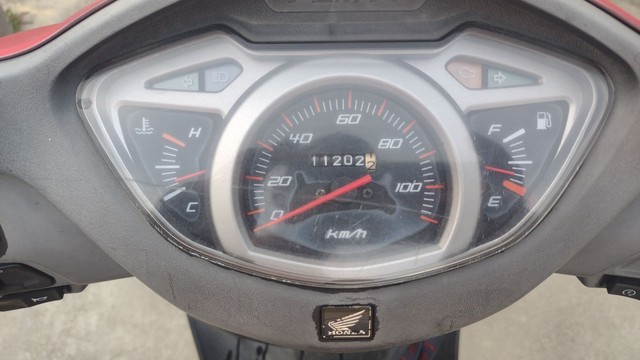 MOTO HONDA LEAD