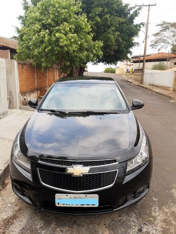 CRUZE SEDAN 1.8 LT 12/12
