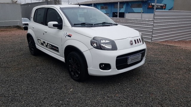 FIAT UNO SPORTING 1.4 8V EVO BRANCO 2011/2012
