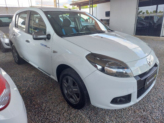 SANDERO TECH RUN 2014 COMPLETO
