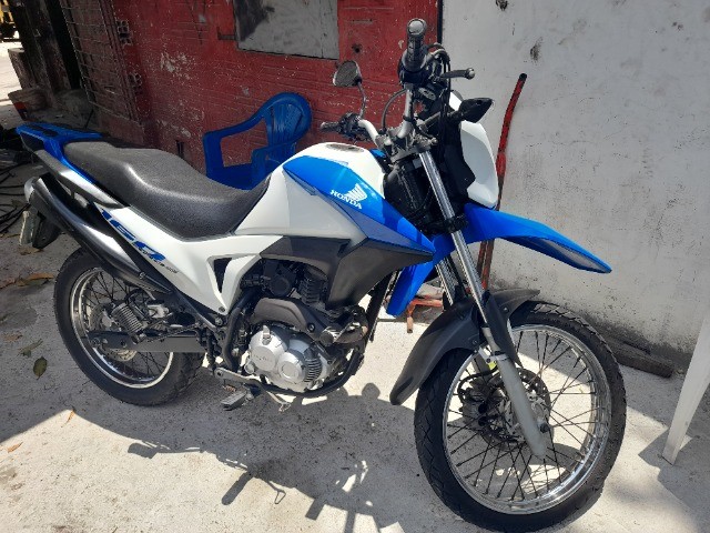 BROS 160 2017 ÚNICO DONO, SUPERCONSERVADA. RECEBO MOTO DE MENOR VALOR.