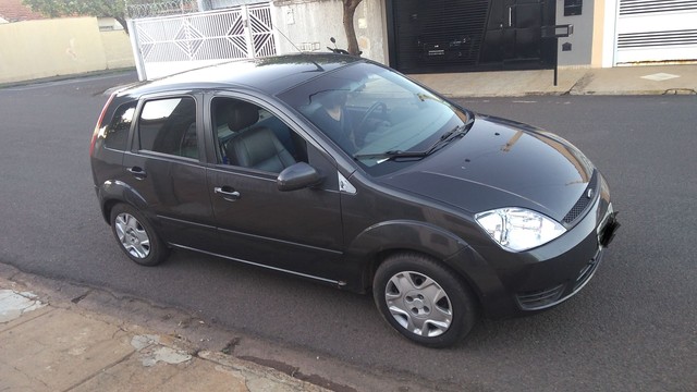 FIESTA 2005 1.6 HATCH