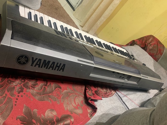 yamaha psr e444