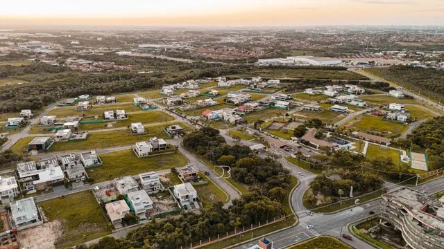 Lote sem vizinhos de fundo no Alphaville Ceará 4 - Foto 4