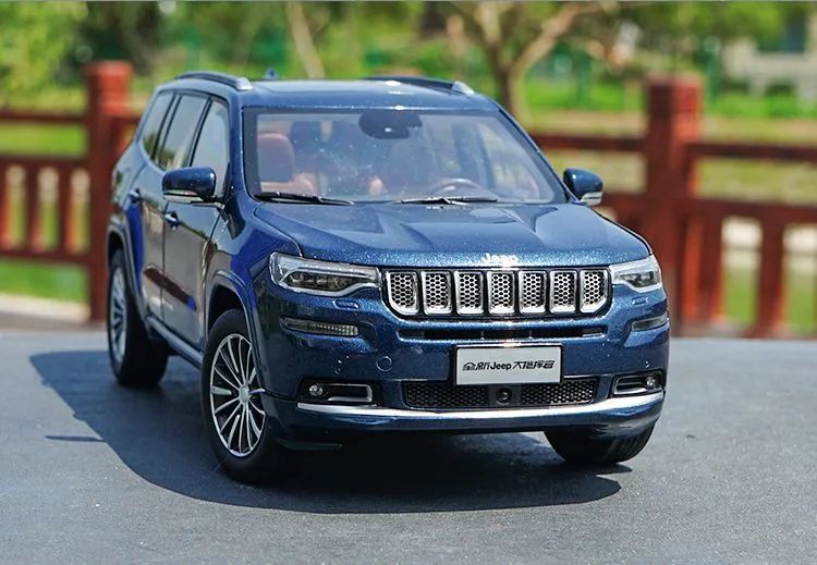 Miniatura Jeep Commander 1:18 ,azul - Foto 3