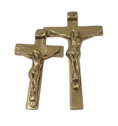 2 crucifixo em bronze pequenos