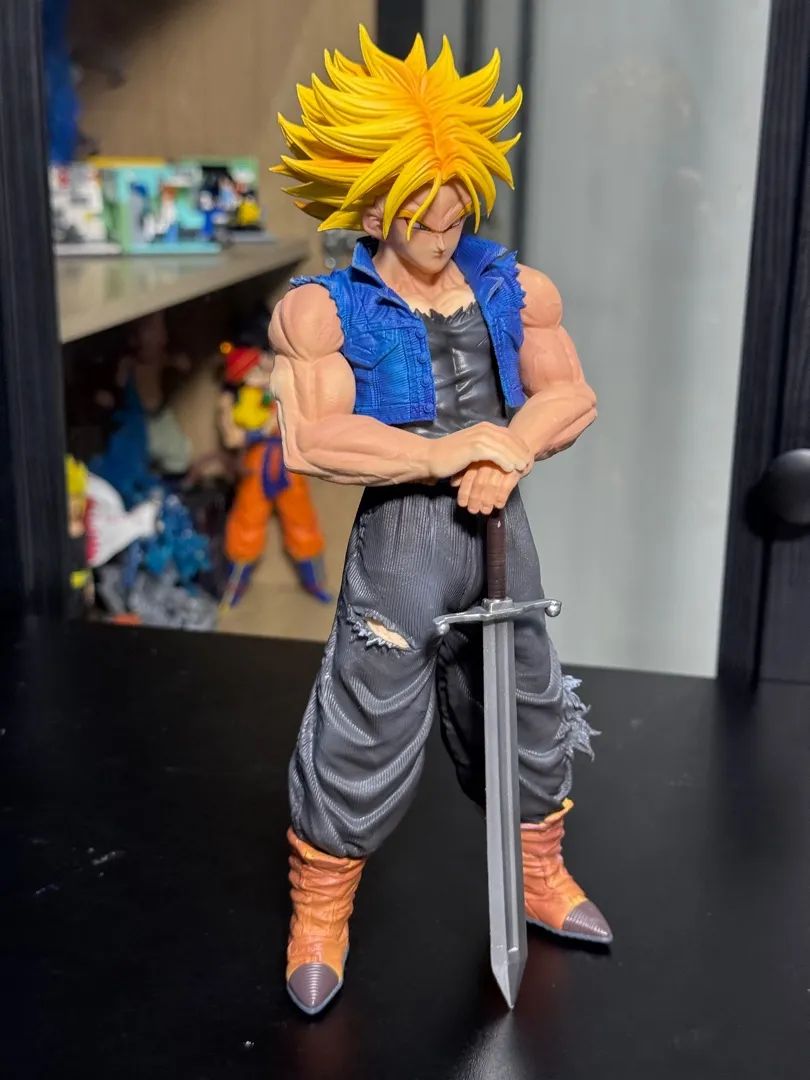 Action Figure Future Trunks  - Foto 2