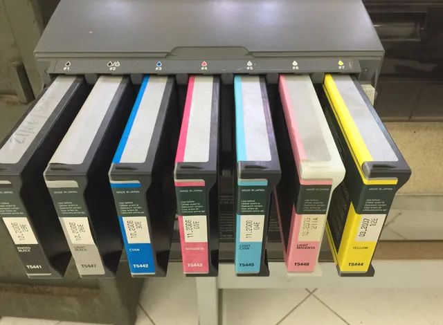 Impressora EPSON STYLUS PRO 9600 à base d?àgua, pouquíssimo uso! - Foto 3