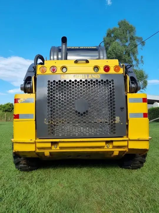 Mini Carregadeira L 218 Ano 2020 - Foto 5