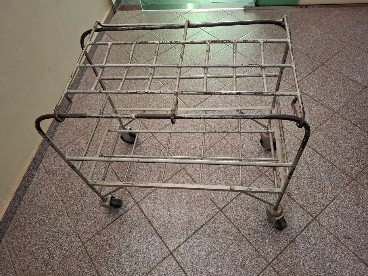 Carrinho de apoio  - Foto 3