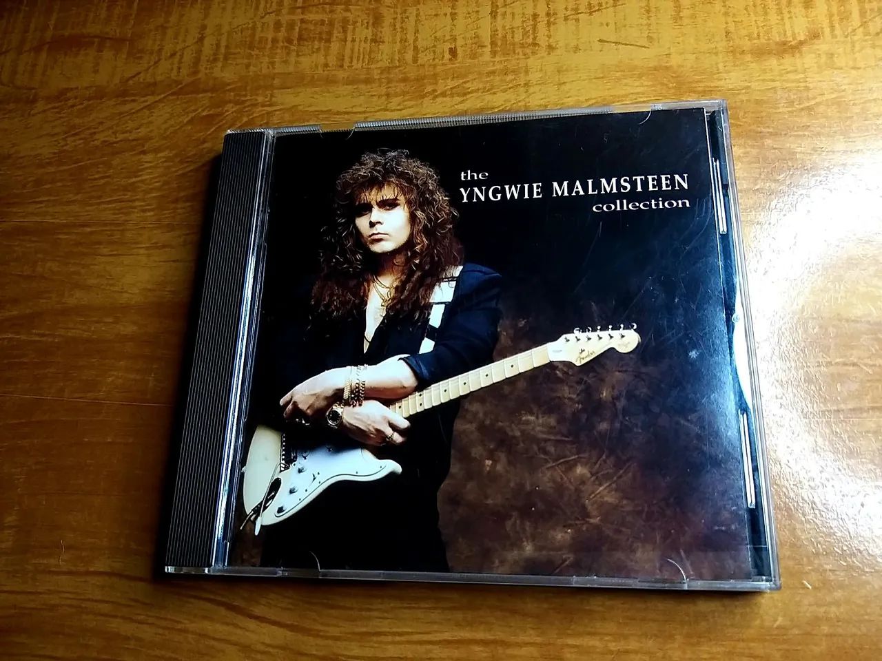 CD Yngwie Malmsteen Collection Importado EUA - CDs, DVDs etc