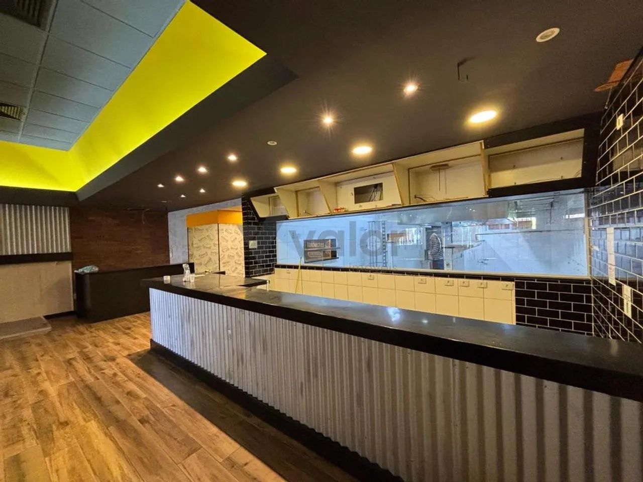 Salão à venda e para alugar em Campinas, Cambuí, com 355 m² - Foto 4