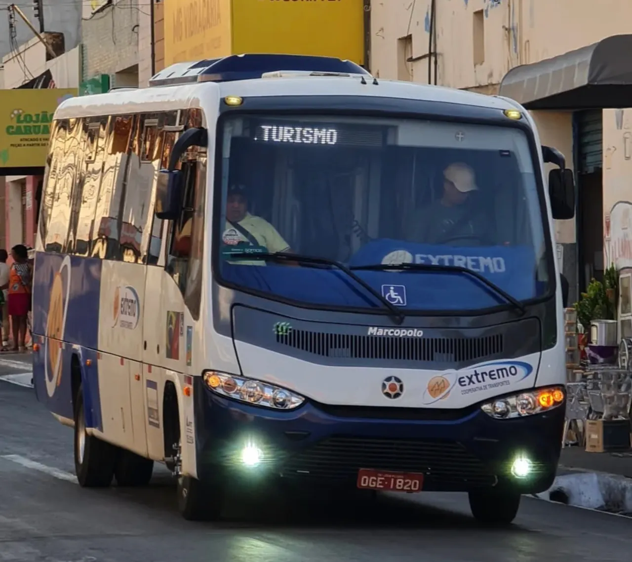 Micro ônibus Marcopolo senior 2013
