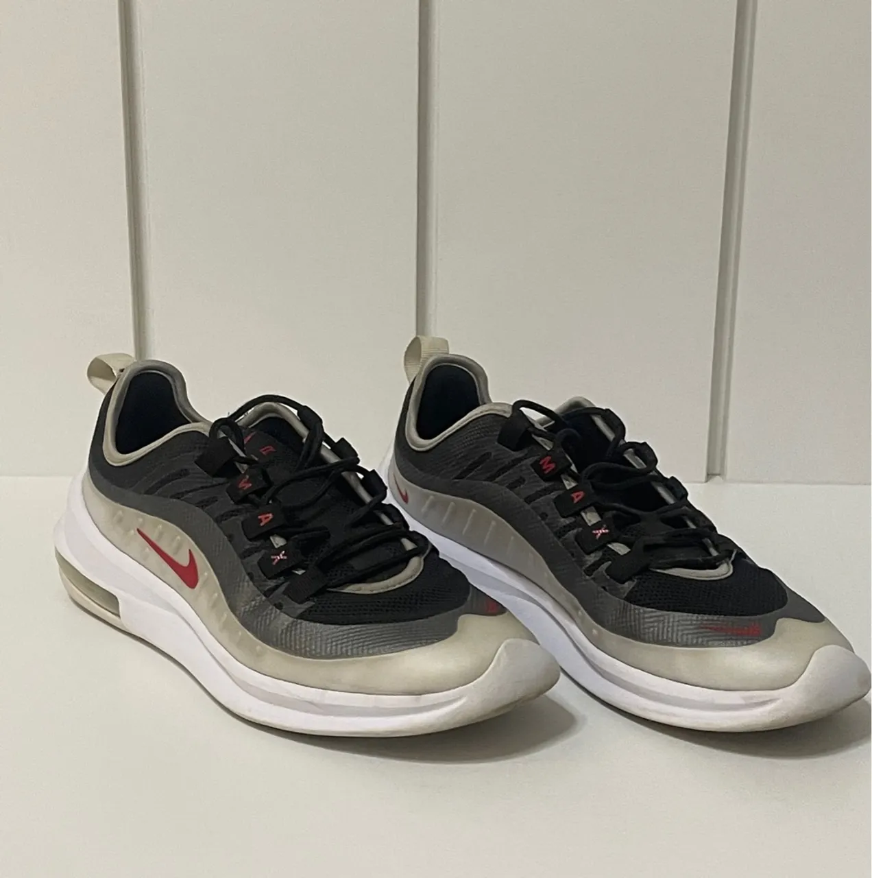 Tênis Nike Air Max Axis