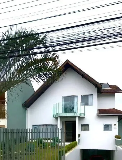 Maravilhosa casa com Piscina Suite e Closet no NOVO MUNDO