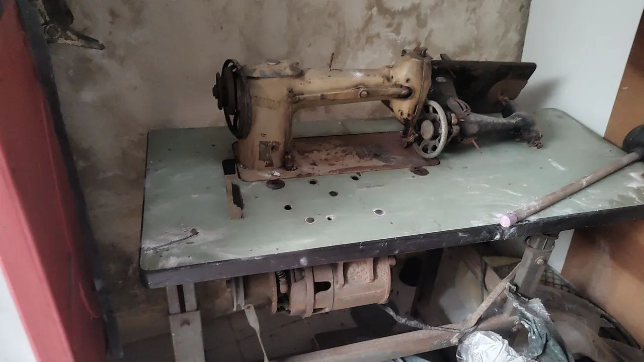 Máquina de costura industrial  - Foto 3