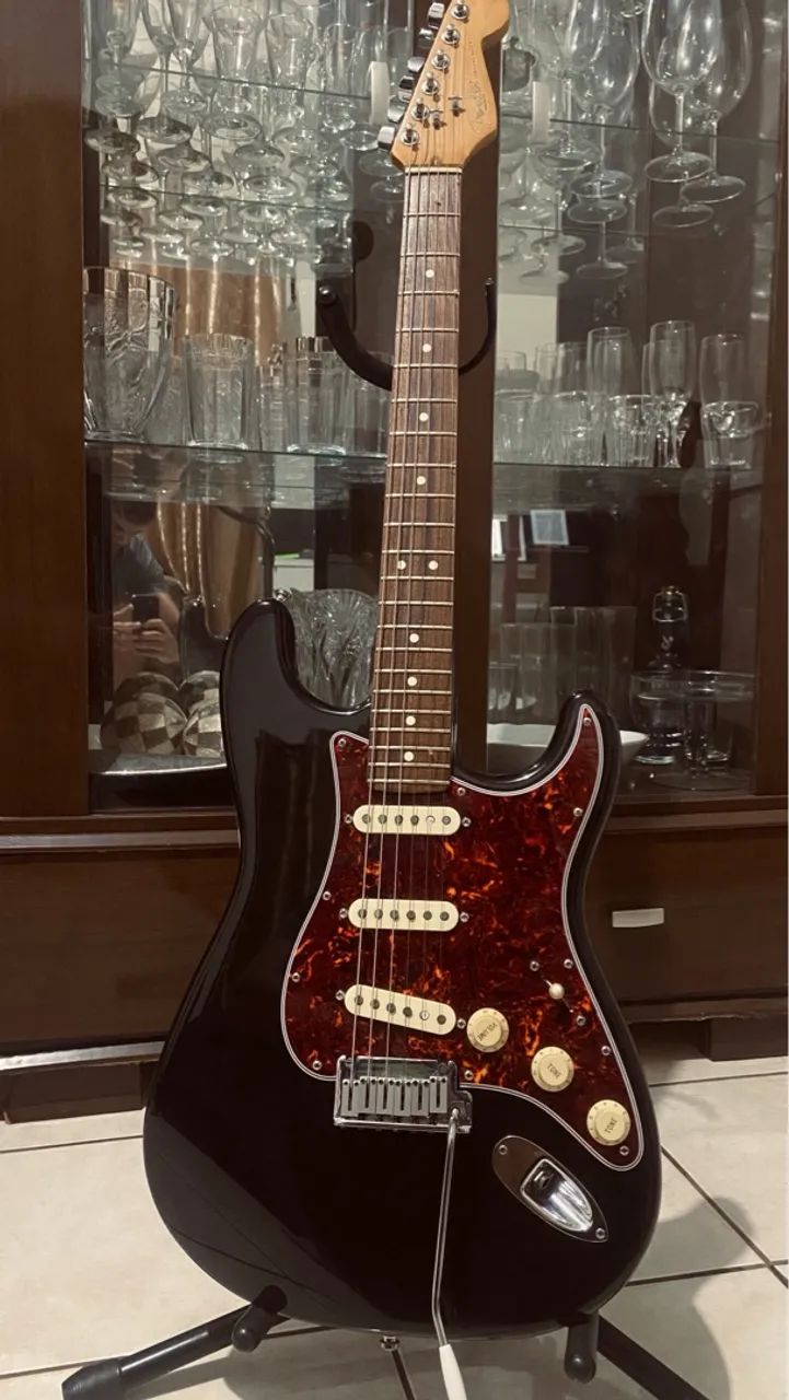 Guitarra  Fender Stratocaster American Standard - Foto 5