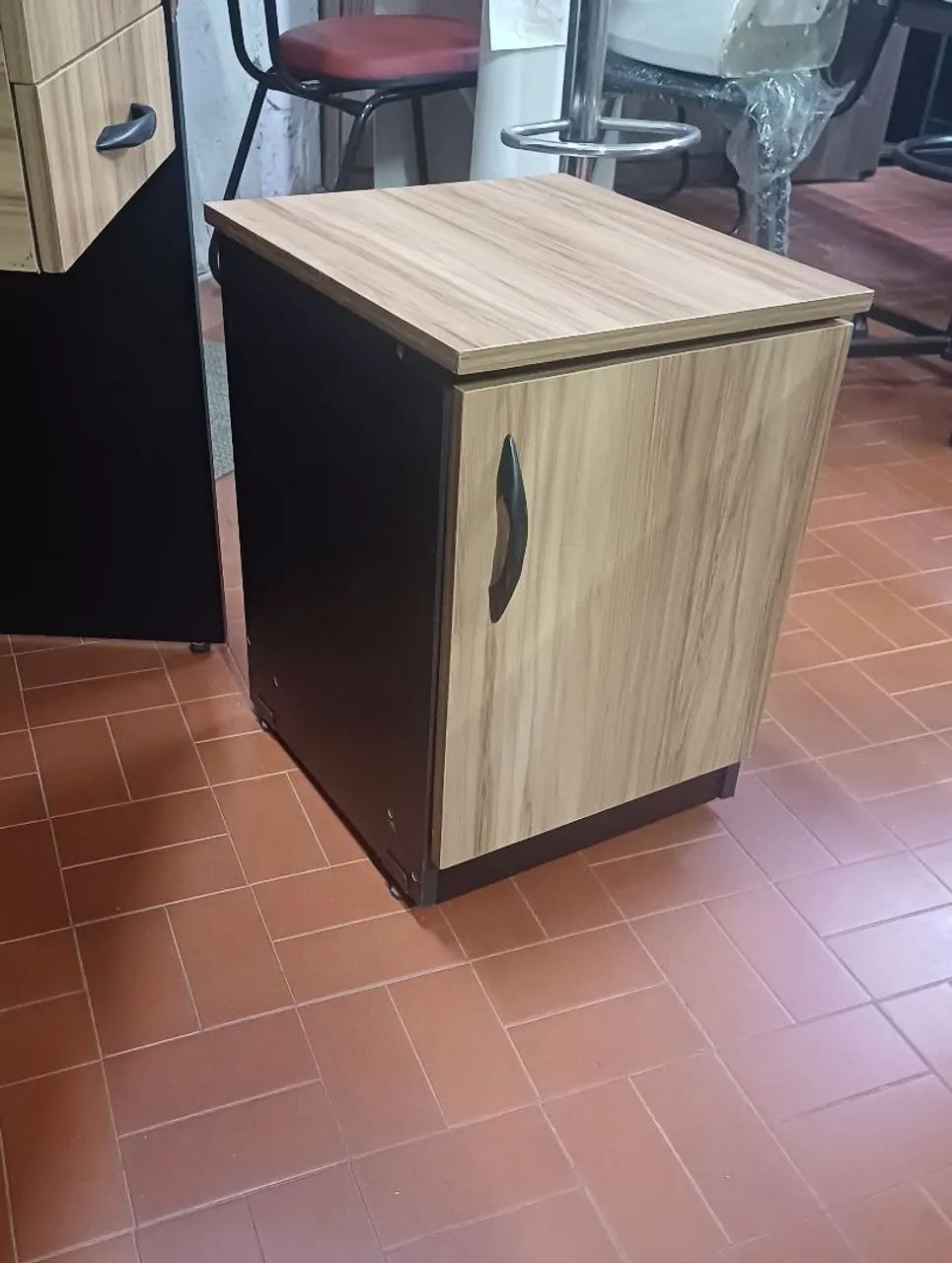 Armário Mini Auxiliar Para Escritório em MDF