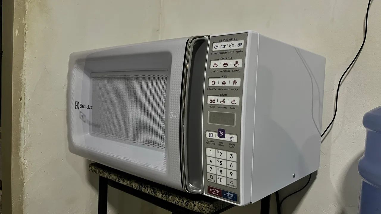 Microondas 34L Electrolux - Seminovo