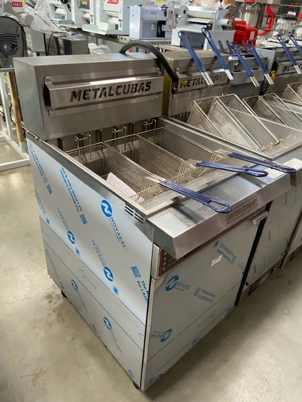 FAO-3C TRIF FRITADOR ÁGUA ÓLEO ELÉTRICO - METALCUBAS  - Foto 3