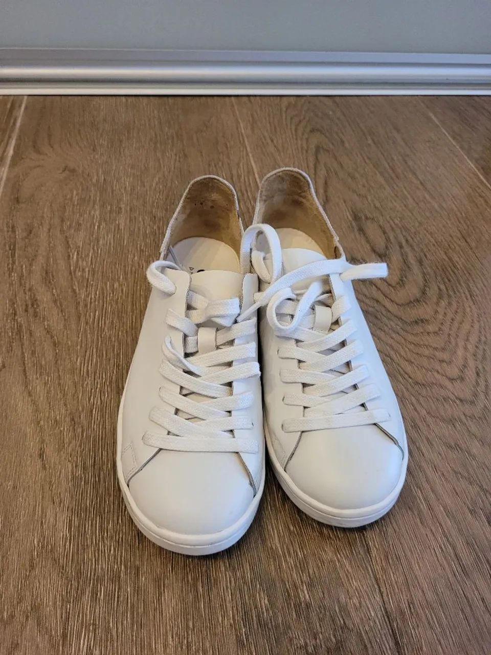 Tênis branco casual - Conforto e estilo para o dia a dia