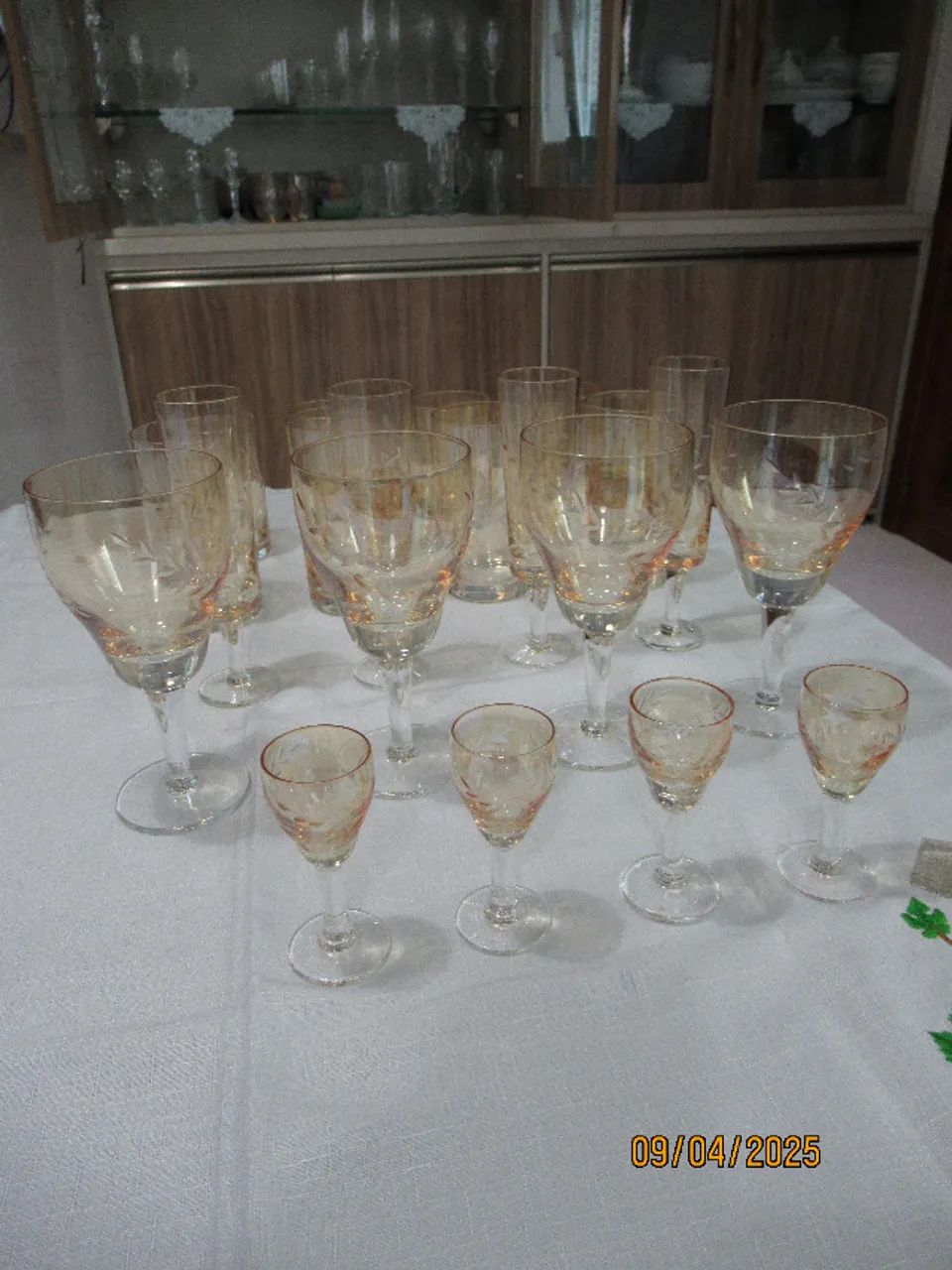 20 Taças e copos de cristal lapidado: 5 conj c/ 4 unid de cada modelo. - Foto 3