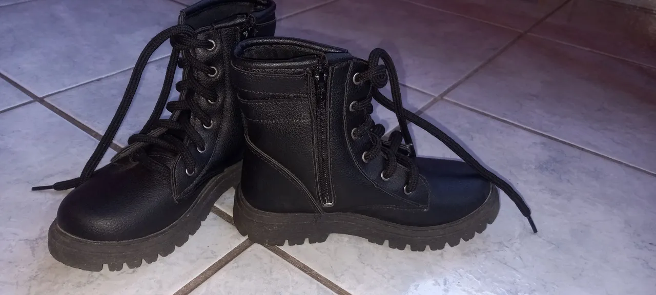 Botas Infantis Preta