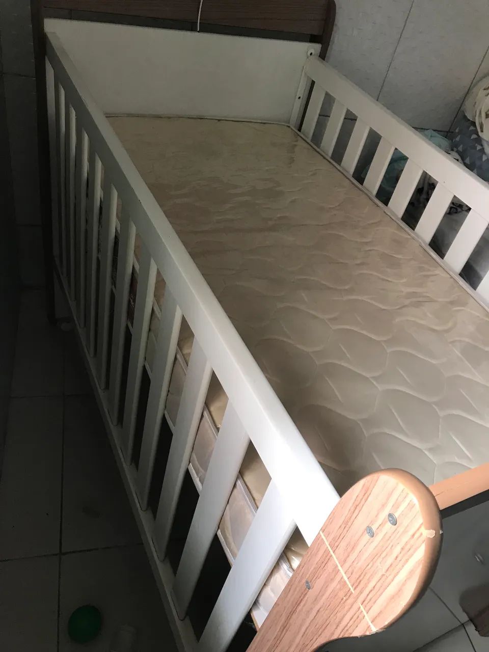 Berço americano que vira cama (colchão incluso) - Foto 2