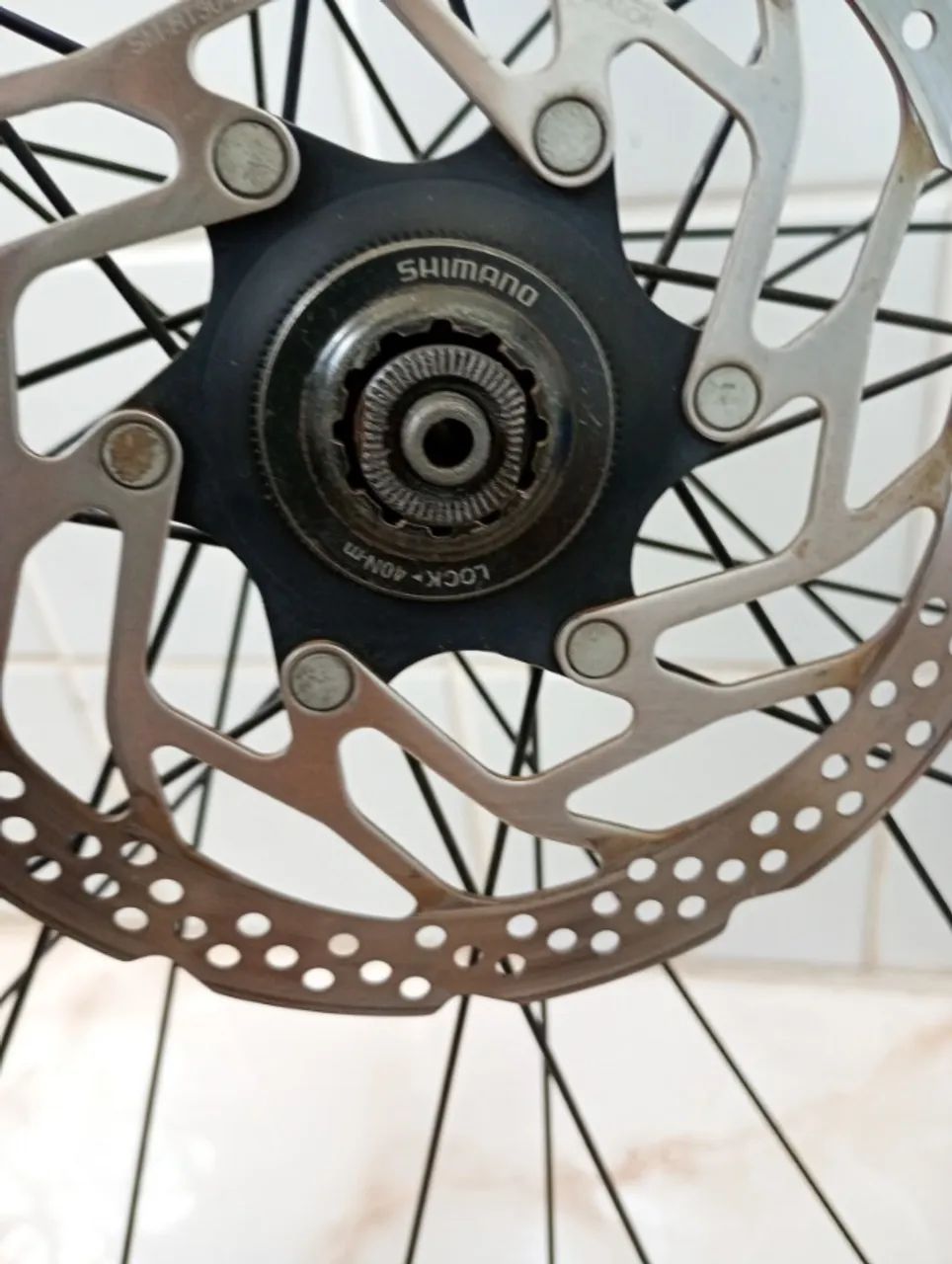 Roda dianteira completa - vzan extreme MTB (com pneu e disco center lock freio hidráulico - Foto 2