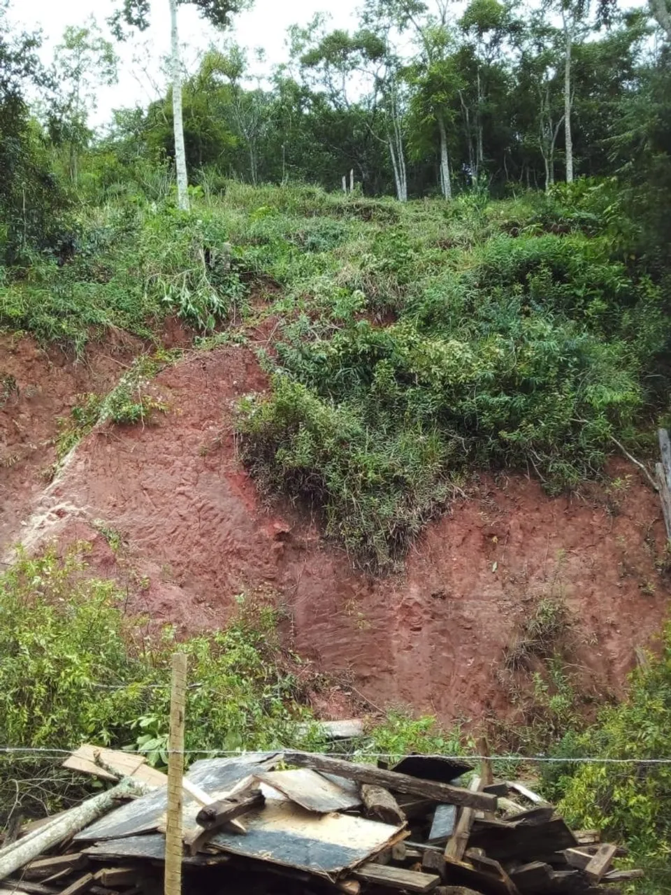 Vendo lote bairro recanto dos lagos