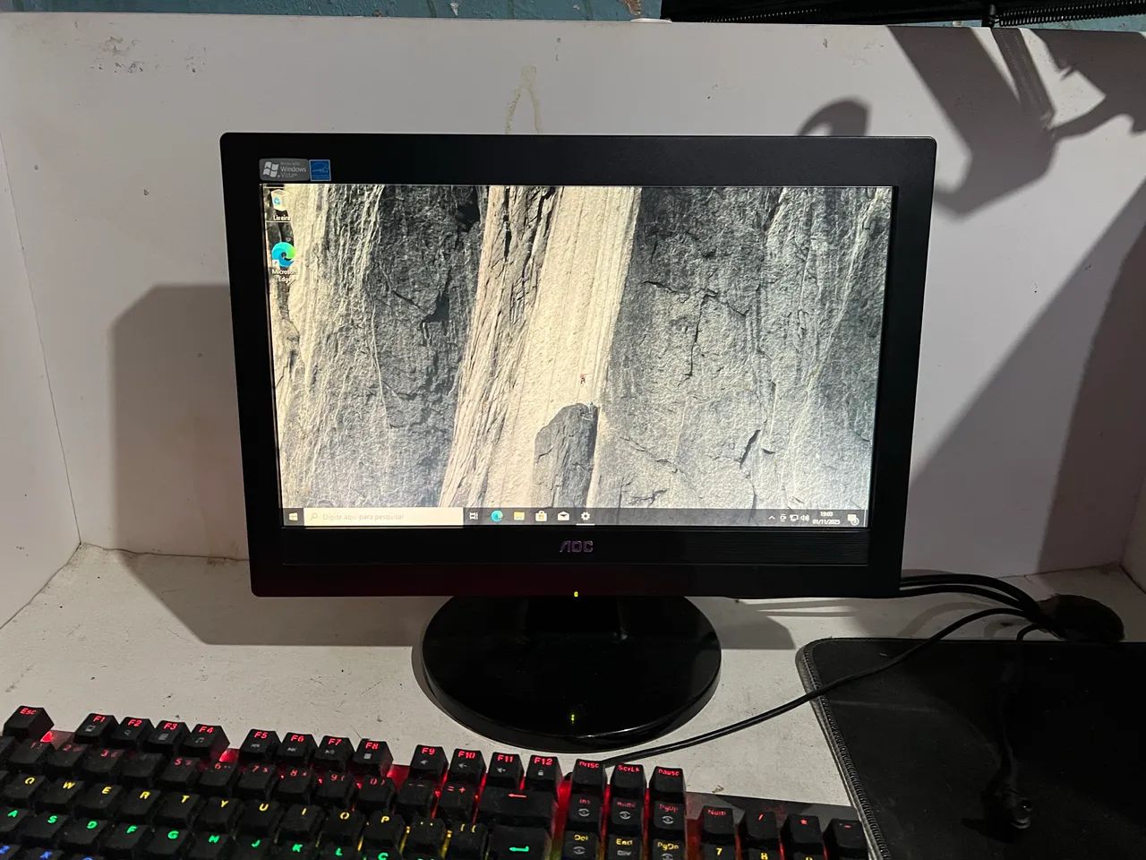 Monitor AOC 15,6 Polegadas PERFEITO!!!64264604406531122