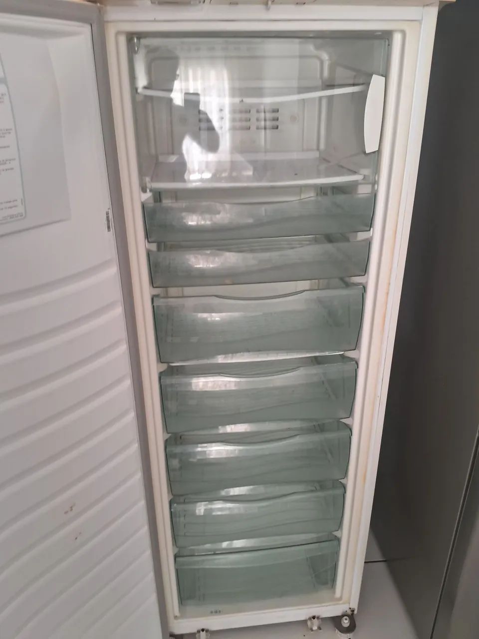 Conjunto freezer e geladeira frost free