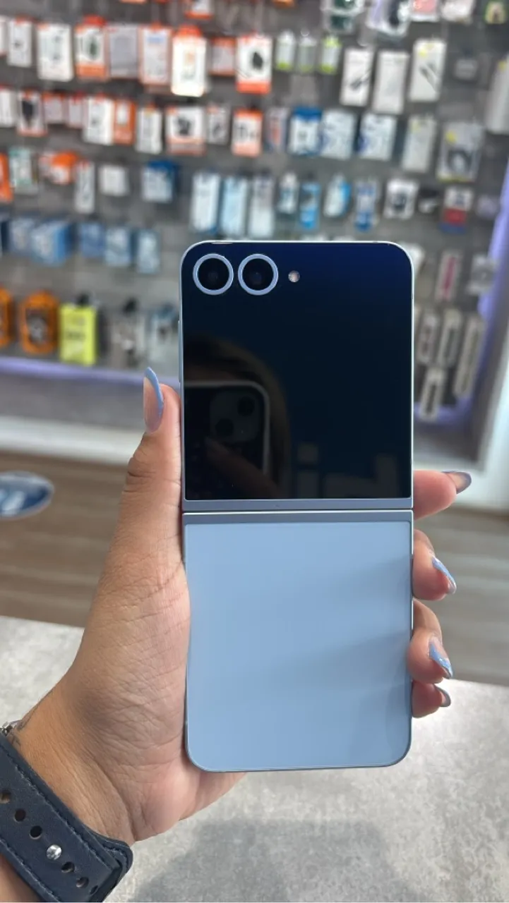 Samsung Z Flip6