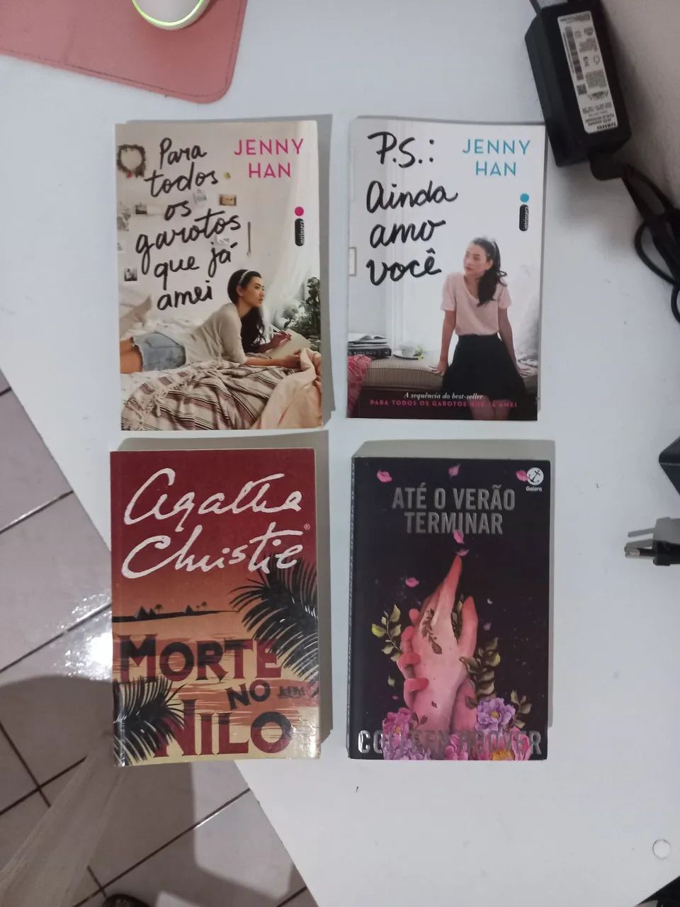 Livros -  Agatha Christie, Jenny Han, Colleen Hoover