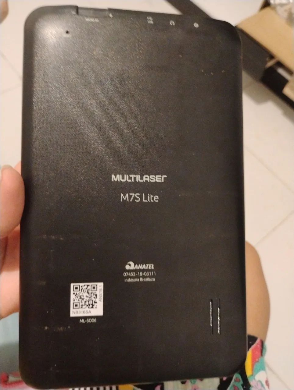 Tablet Multilaser infantil M7S Lite 16G preto