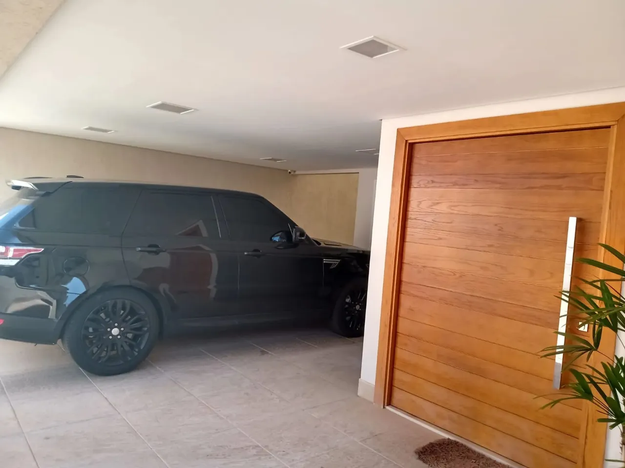 Ótima casa para aluguel, com 5 quartos sendo 5 suítes