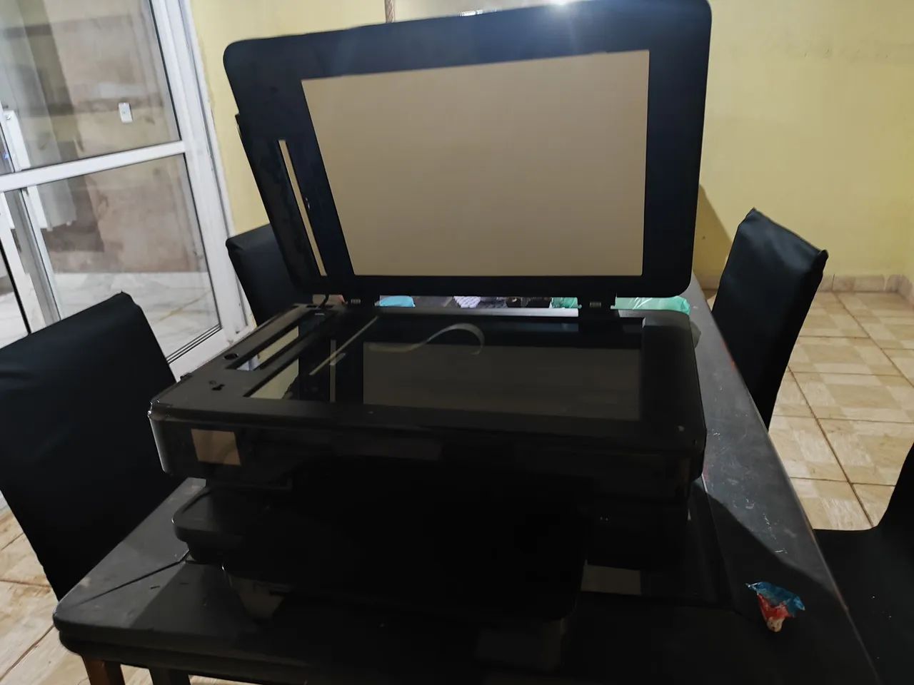 Impressora Hp officejet 7612 com detalhes 