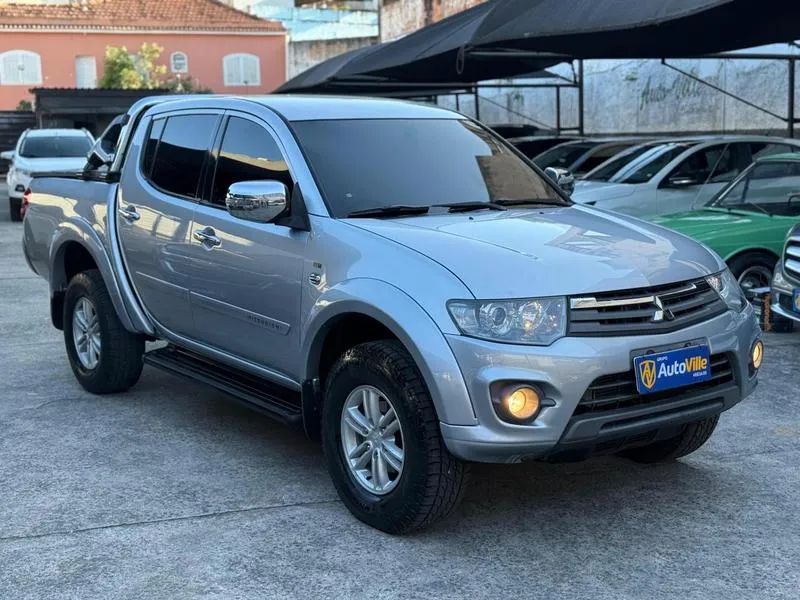 MITSUBISHI L-200 TRITON 4X4 HPE 3.2 CD AUTOMATICO 2016 - Foto 5