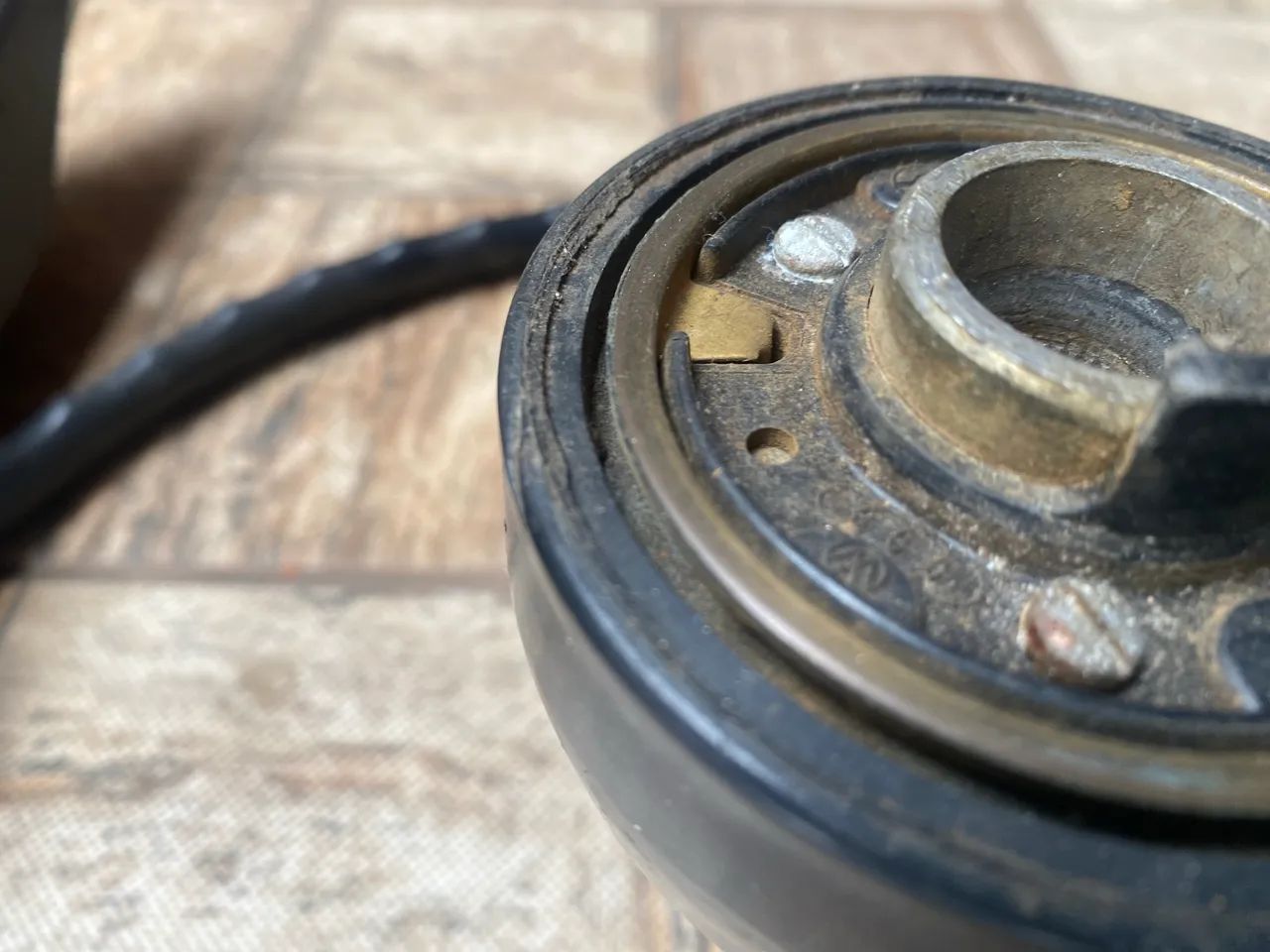 Calotas fusca , macaco , volante e chapéu Napoleão  - Foto 6