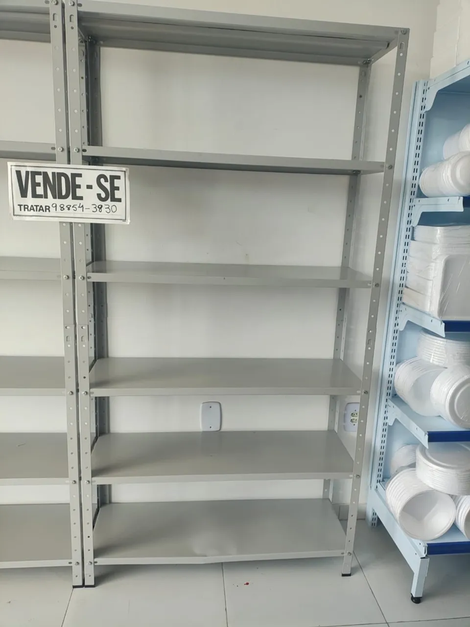 Estante de Metal para Organização