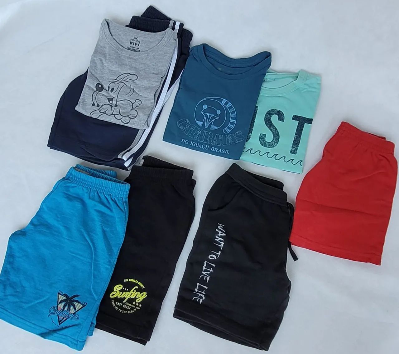 Lote 8 peças menino 4 anos camisetas, bermudas e shorts