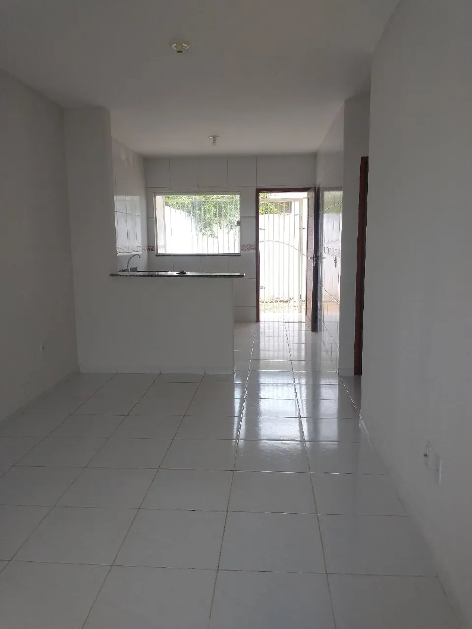 REPASSE DE UMA CASA COM UM PONTO MERCIAL EM EXTREMOZ CENTRO
